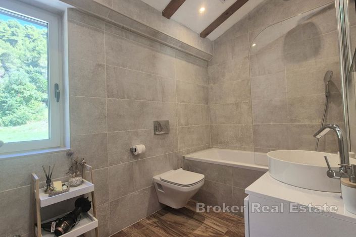 Image No.16-6 Bed Villa for sale