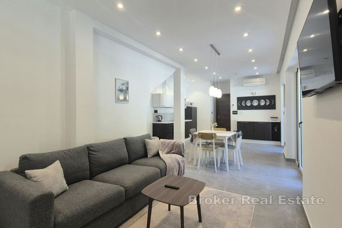 Image No.17-6 Bed Villa for sale