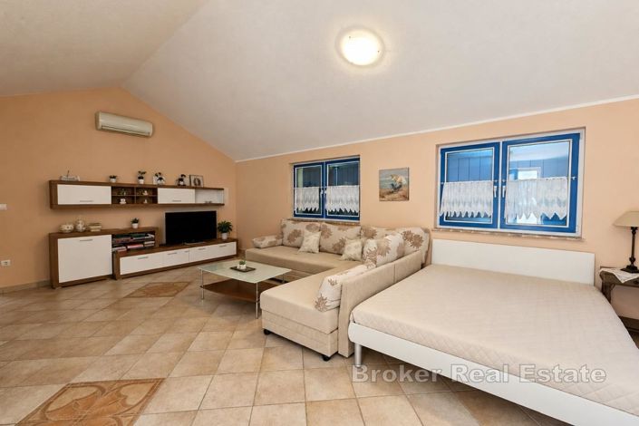 Image No.10-4 Bed Villa for sale