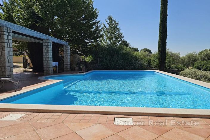 Image No.4-4 Bed Villa for sale
