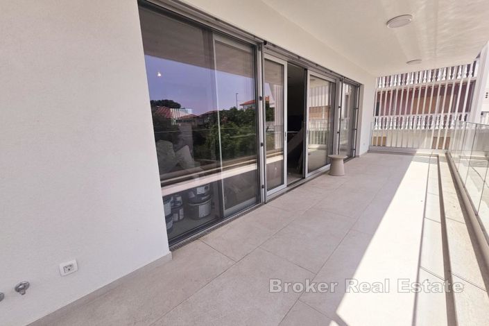 Image No.9-2 Bed Apartment for sale