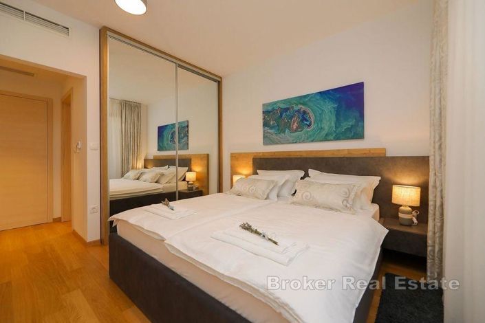 Image No.12-4 Bed Villa for sale