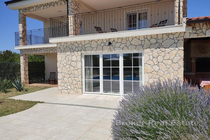 Image No.12-3 Bed Villa for sale
