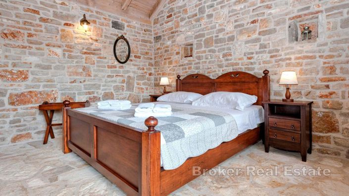 Image No.16-6 Bed Villa for sale