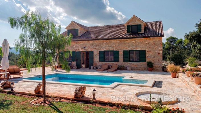 Image No.4-6 Bed Villa for sale