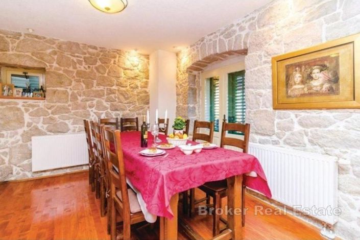 Image No.7-Villa de 4 chambres à vendre à Metkovic