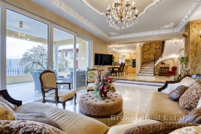 Image No.4-4 Bed Apartment for sale