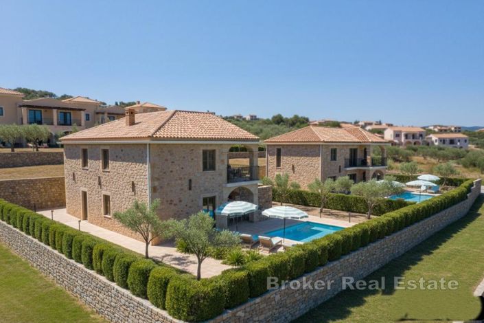 Image No.4-3 Bed Villa for sale