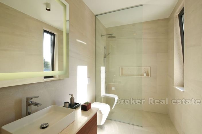 Image No.16-3 Bed Villa for sale
