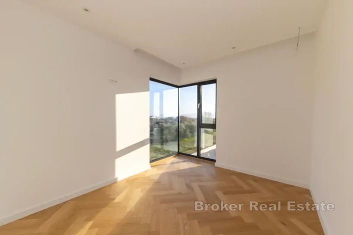 Image No.11-4 Bed Villa for sale