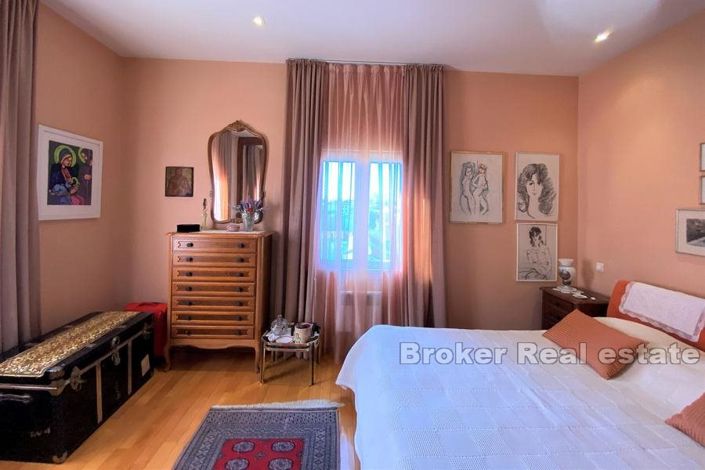 Image No.19-1 Bed Apartment for sale