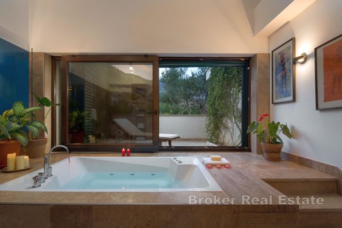 Image No.14-4 Bed Villa for sale