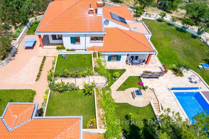 Image No.18-4 Bed Villa for sale