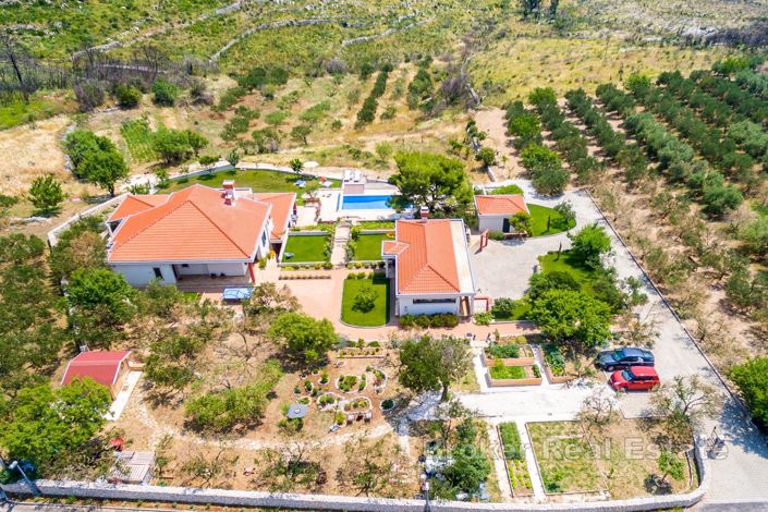 Image No.19-4 Bed Villa for sale