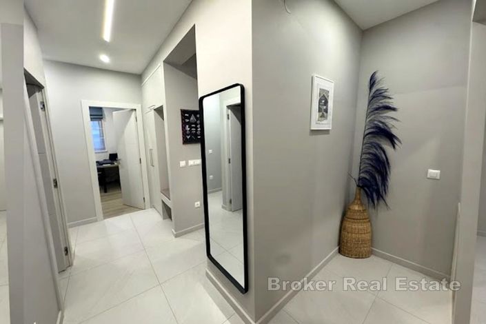 Image No.8-4 Bed Apartment for sale
