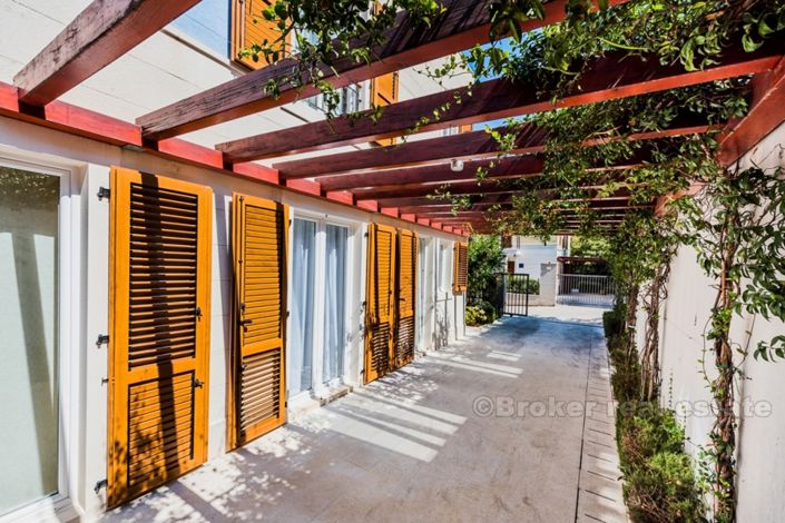 Image No.3-4 Bed Villa for sale