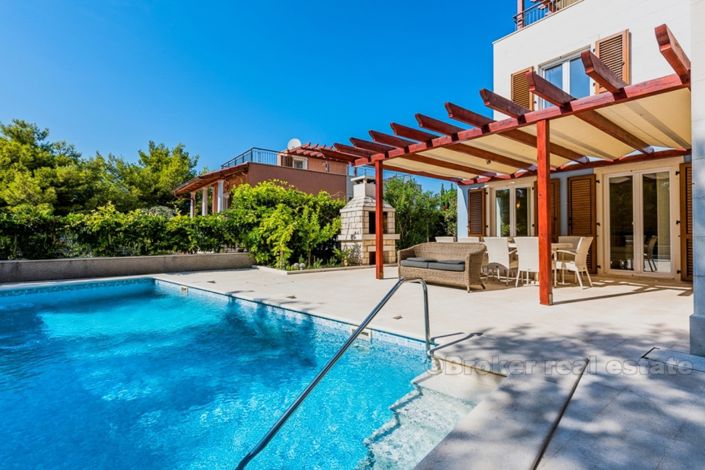 Image No.6-4 Bed Villa for sale