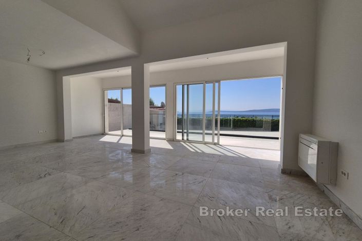 Image No.4-4 Bed Villa for sale