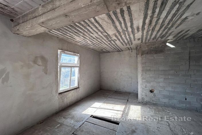 Image No.12-3 Bed Apartment for sale