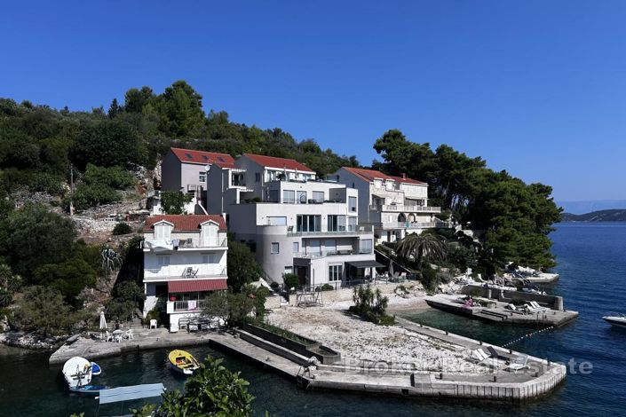 Image No.15-3 Bed Apartment for sale