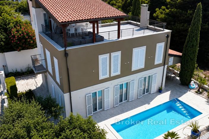 Image No.3-3 Bed Villa for sale