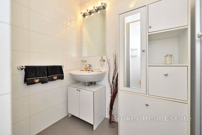 Image No.20-Appartement de 3 chambres à vendre à Žnjan