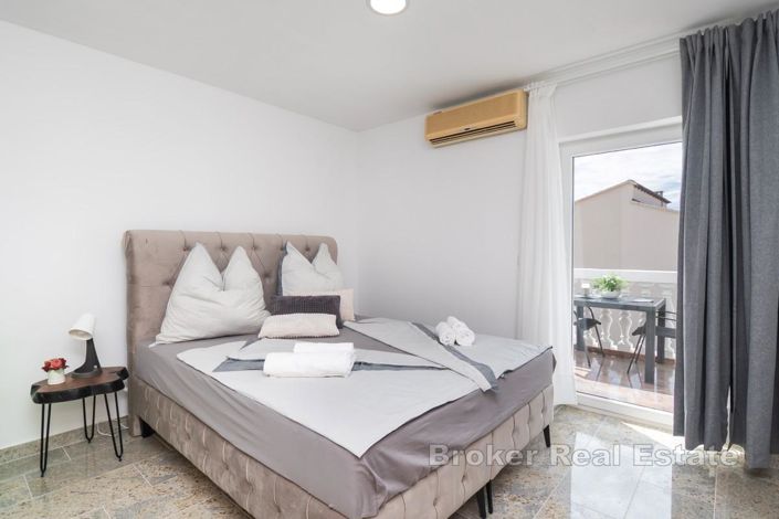 Image No.11-8 Bed Villa for sale