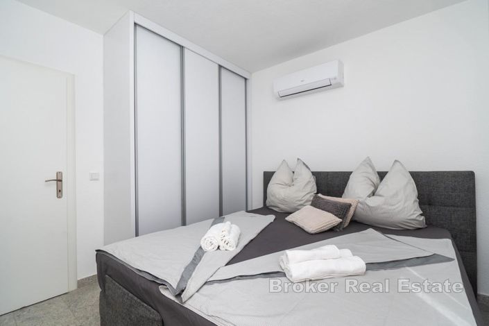 Image No.14-8 Bed Villa for sale