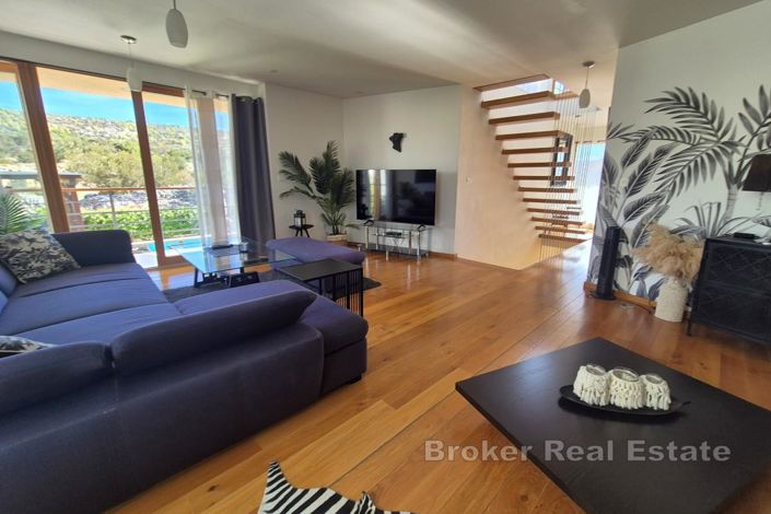 Image No.7-4 Bed Villa for sale