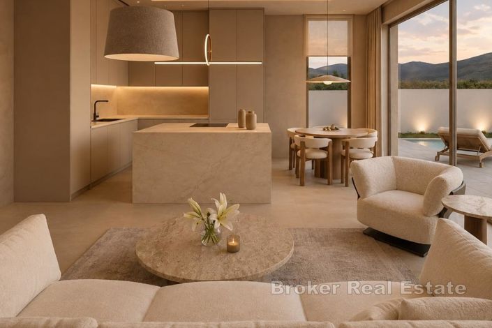 Image No.5-9 Bed Villa for sale