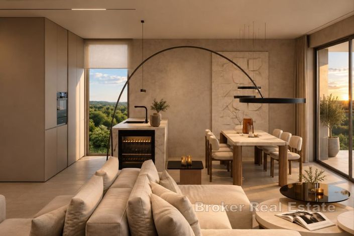 Image No.6-9 Bed Villa for sale