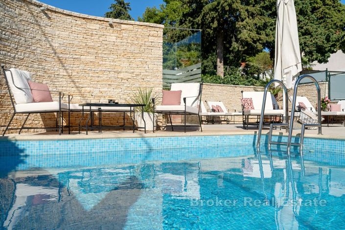 Image No.21-9 Bed Hotel for sale