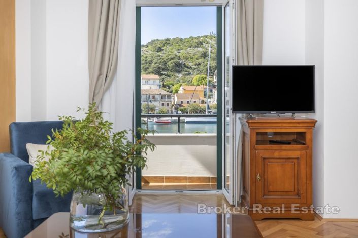 Image No.3-9 Bed Hotel for sale