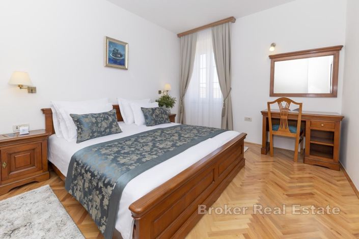 Image No.7-9 Bed Hotel for sale