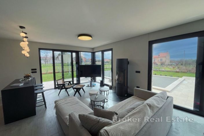 Image No.4-3 Bed Villa for sale