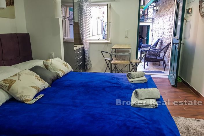Image No.12-6 Bed Villa for sale