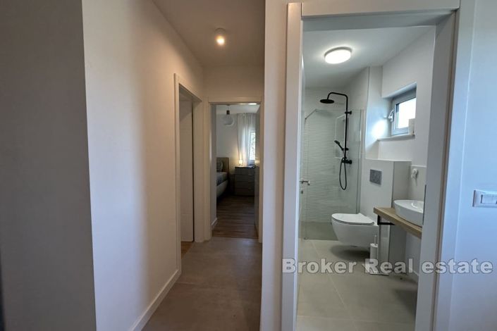 Image No.13-4 Bed Apartment for sale