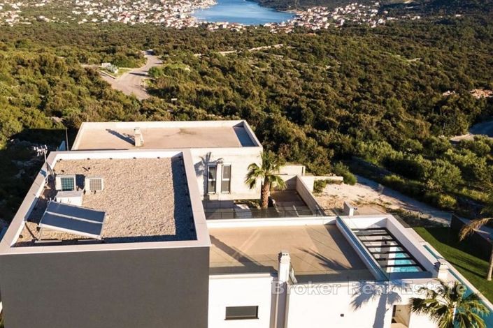 Image No.3-4 Bed Villa for sale