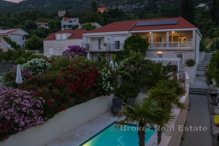 Image No.12-4 Bed Villa for sale