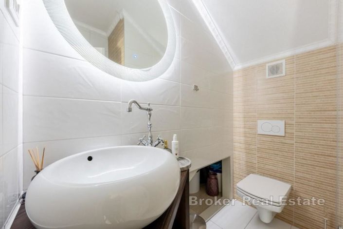 Image No.9-3 Bed Villa for sale