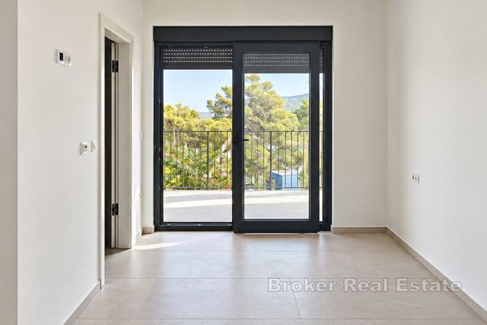 Image No.12-3 Bed Apartment for sale