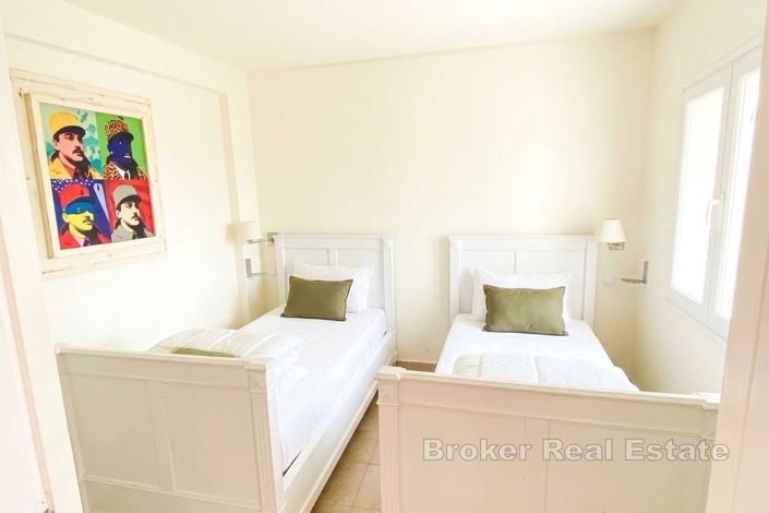 Image No.7-5 Bed Villa for sale