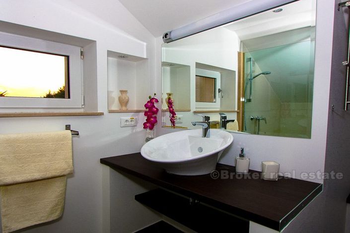 Image No.12-3 Bed Villa for sale