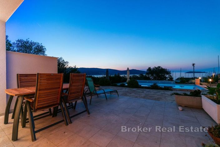 Image No.6-8 Bed Villa for sale