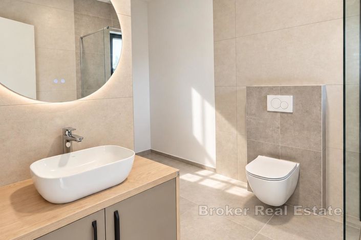 Image No.8-3 Bed Apartment for sale