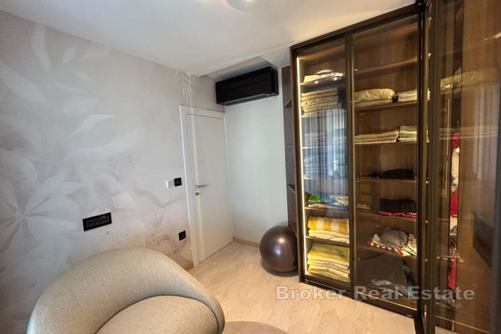 Image No.8-3 Bed Apartment for sale