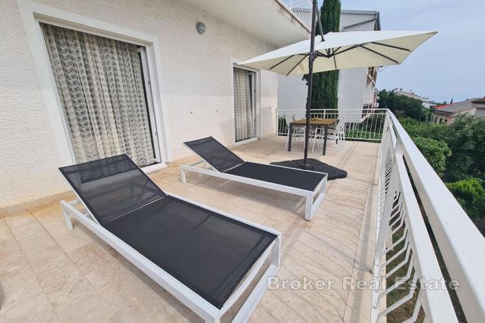 Image No.19-8 Bed Villa for sale