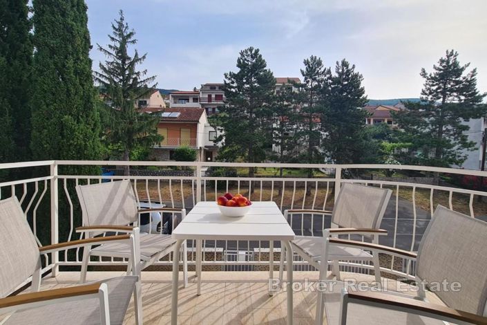 Image No.20-8 Bed Villa for sale