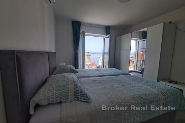 Image No.7-8 Bed Villa for sale