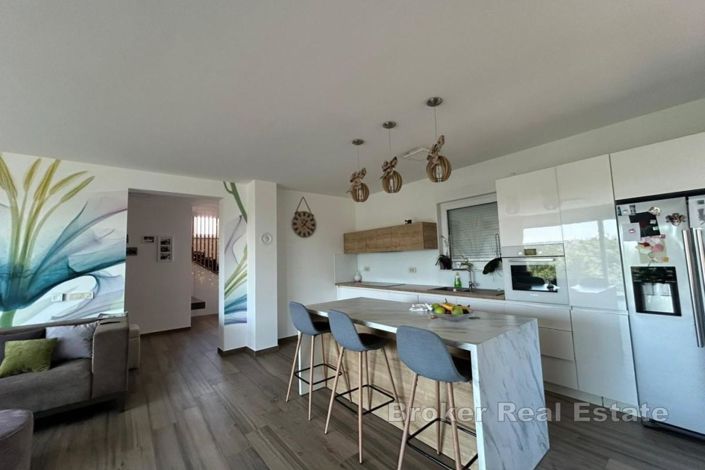 Image No.5-4 Bed Villa for sale